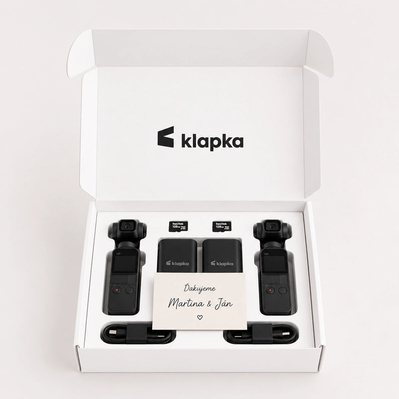 Personalizovaný svadobný balíček Klapka s dvoma mini kamerami, powerbankami a kartičkou s menami novomanželov
